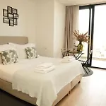 Rooftop Aparthotel 3*