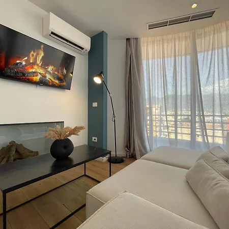 Rooftop Aparthotel Tirana