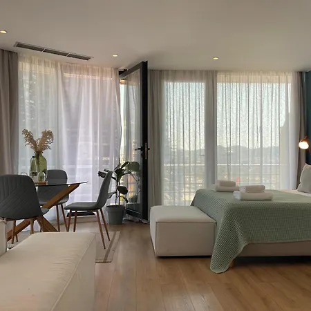 Rooftop Aparthotel *