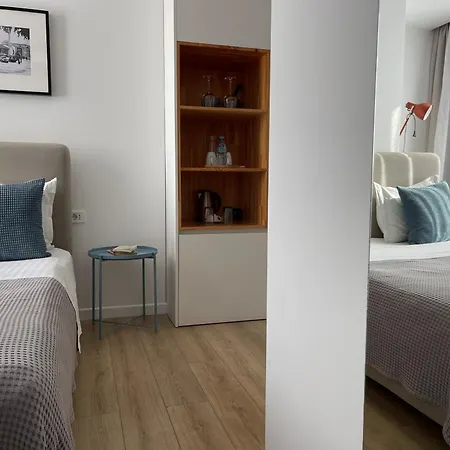 Rooftop Apartmanhotel 3*